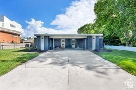 Building Photo - 1210 E Bonner Way Rental
