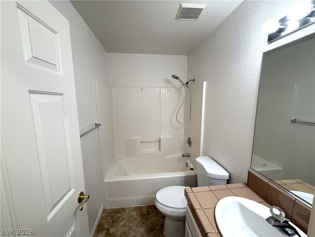 Photo - 448 Comstock Ave