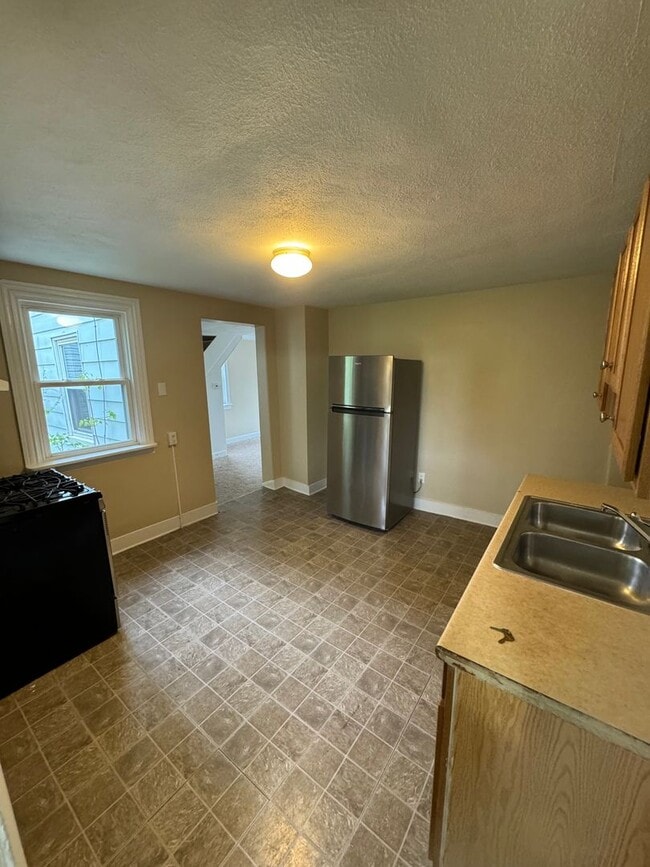 Photo - 120a S Main St Unidad 120 South Main St Apt A