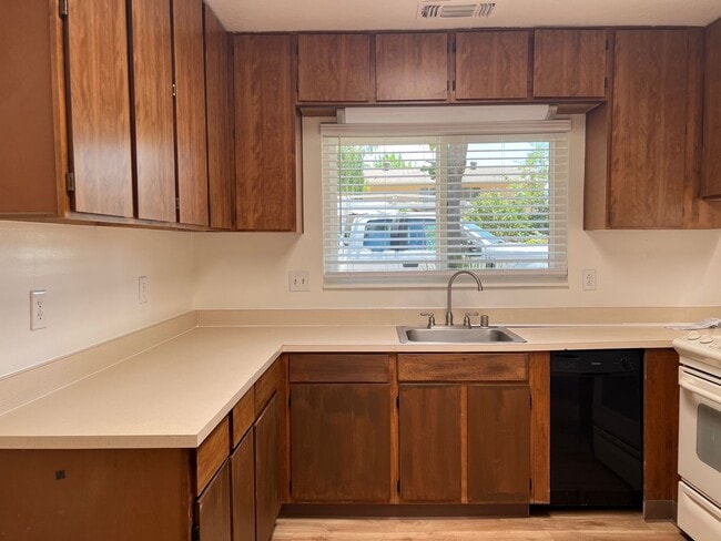 Photo - Great 1 bedroom 1 bathroom cottage on wooded lot in Citrus Heights