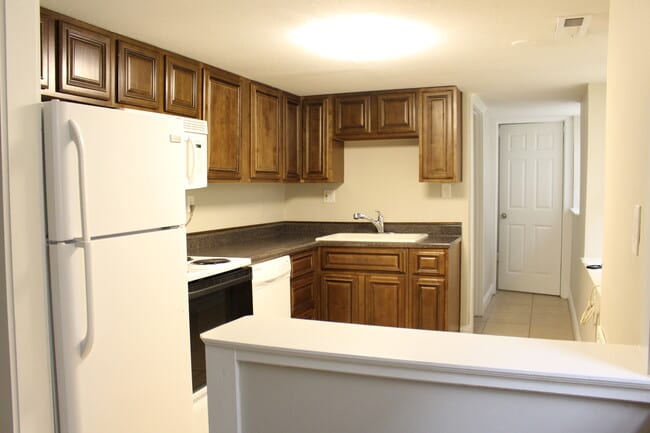 Photo - z-103125-Vanderbilt Place E 42nd