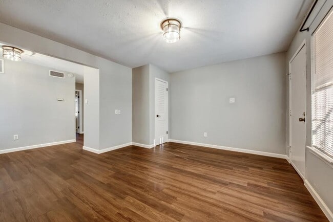 Photo - 1328 S Henderson St