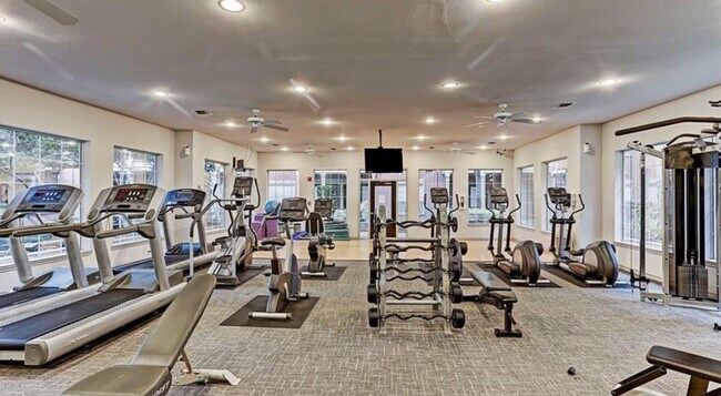 Photo - 2400 McCue Rd Unidad 326