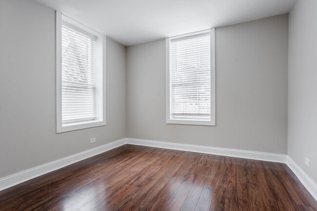 Photo - 2031 W Moffat St Unit 1