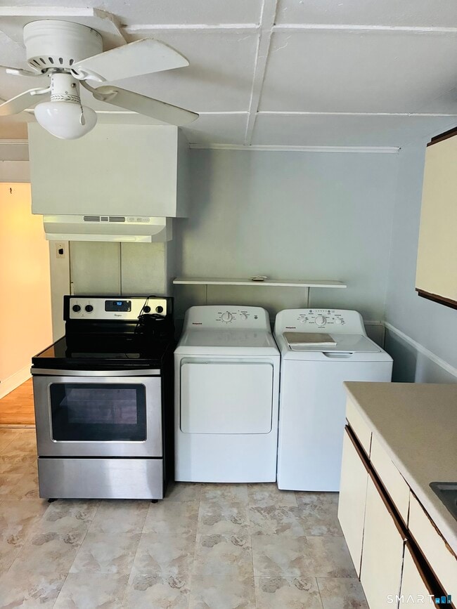 Photo - 27 N Walnut St