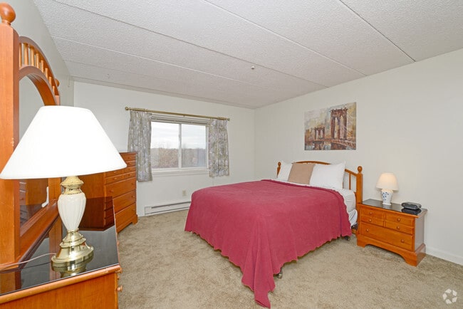 J.E. Furnished Apartments of Quincy