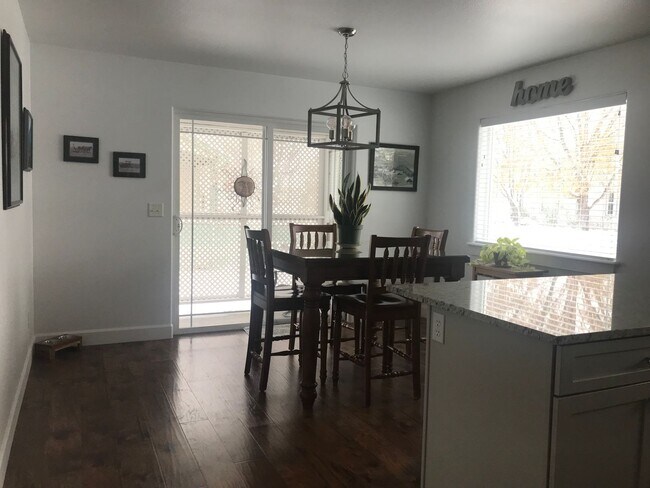 Photo - Beautiful 3 bed, 2 bath in the desirable S...