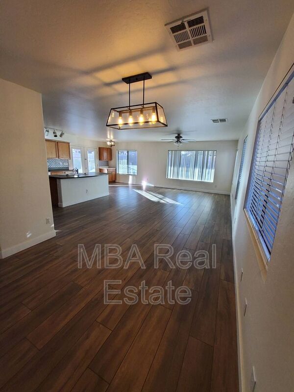 Photo - 5227 W Desert Ln