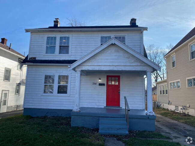 Building Photo - Beautifully Remodeled Single-Family Home i...