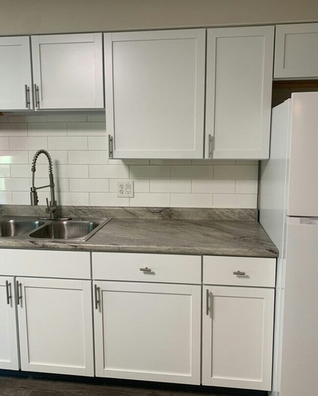 2207 Lexington Dr Unit 1
