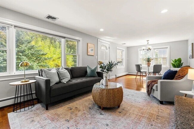 Photo - 334 Mystic St