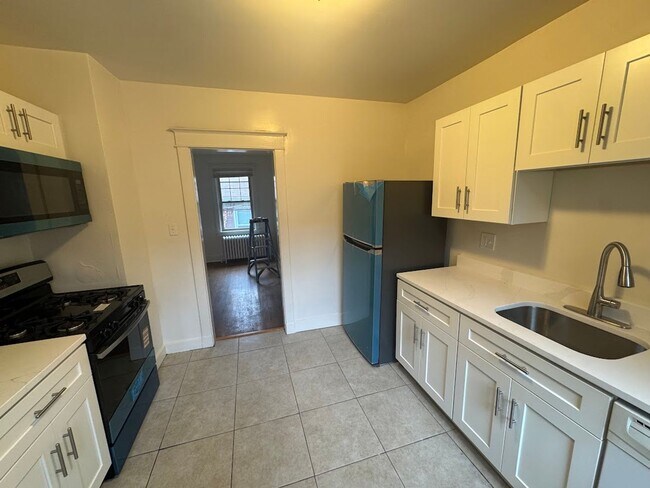 Photo - Wonderful Duplex in the Heart of Squirrel ...