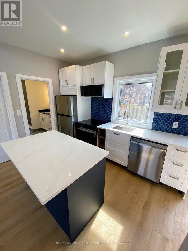 Photo - 88 Codrington St