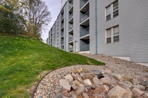 Park Plaza Apartments