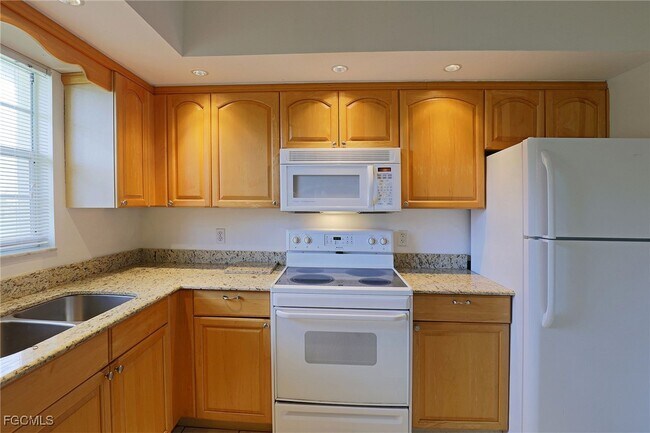 Photo - 14975 Rivers Edge Ct Unit 214