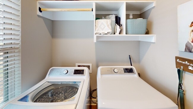 The Everstead at Madison - Laundry
