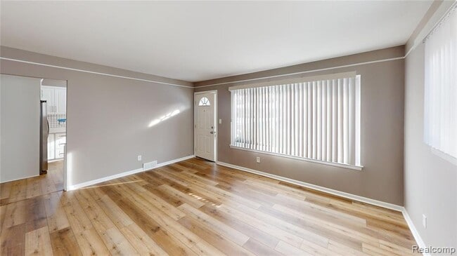 Photo - 1177 Connie Ave