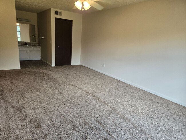 Photo - Spacious 1 Bedroom, 1.5 Bath Townhouse – M... Unit 223B