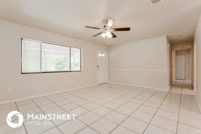 Photo - 418 Tuloma Ave SW
