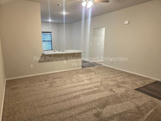 Photo - 9704 Saddle Dr