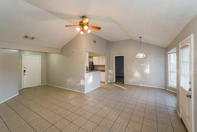 Photo - 7622 Millbrae Ln