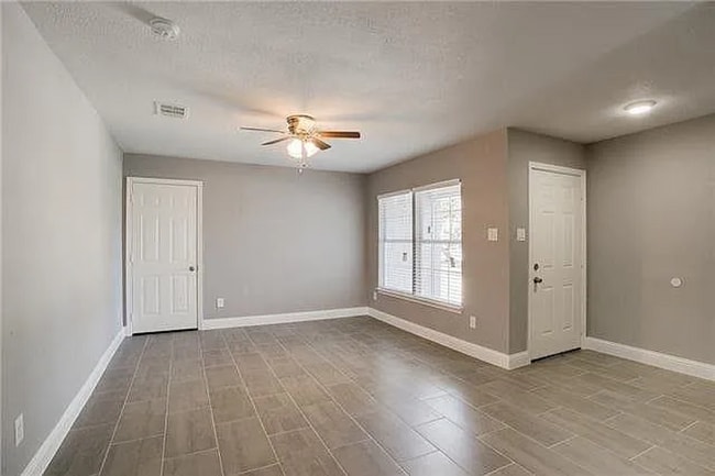 Photo - 13375 Glenside Dr