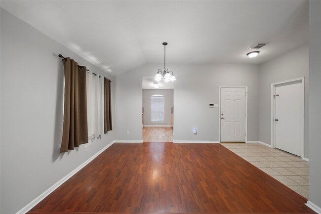 Building Photo - 10807 Twin Circles Dr Rental