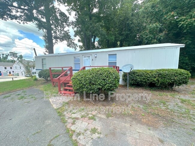 Building Photo - 4398 Havelock Ave Rental