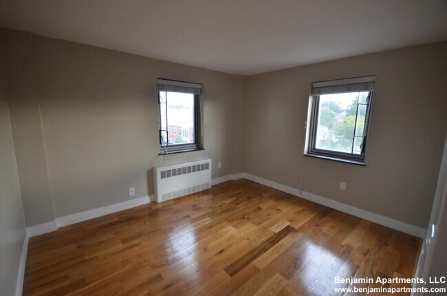 Photo - 121 Trapelo Rd Unit 33