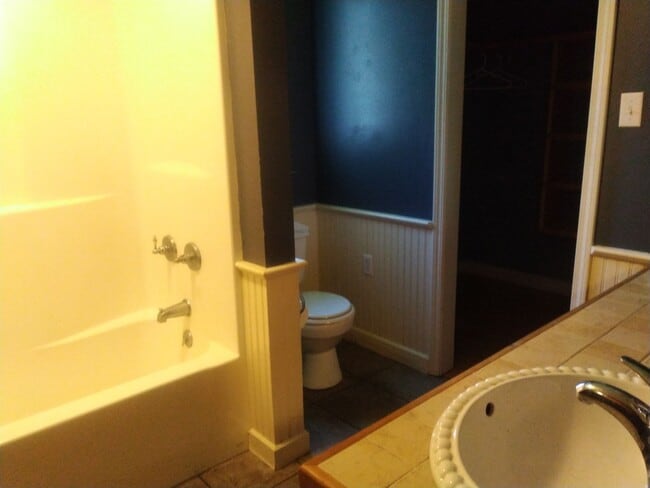 Photo - 220 Brown Rd