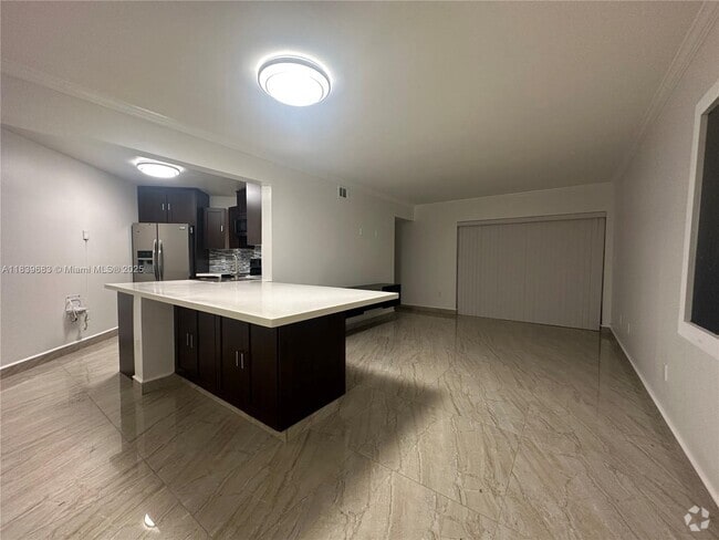 Building Photo - 9423 Fontainebleau Blvd Unit 108 Rental