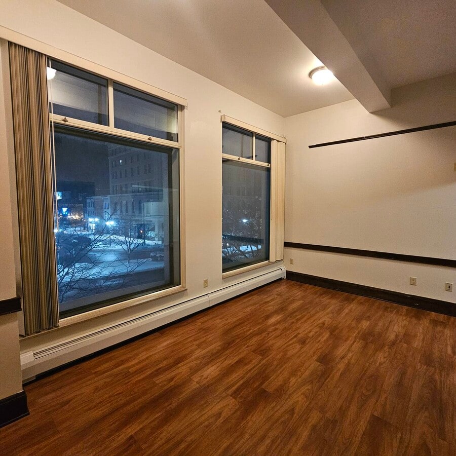 Photo - 11 Public Square