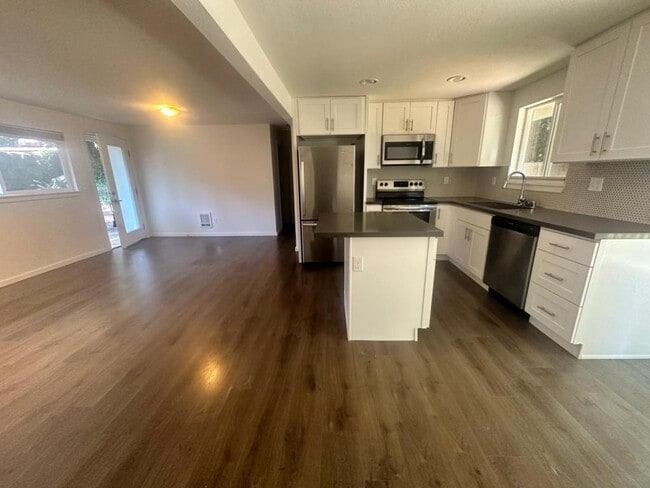 Photo - 1616 N 175th St