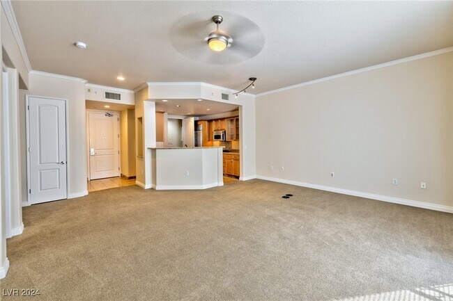 Photo - 2220 Village Walk Dr Condo Unit 3206