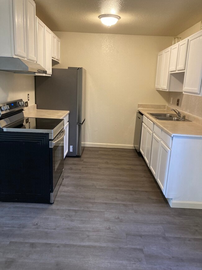 Photo - 106 E 6th St Unit A