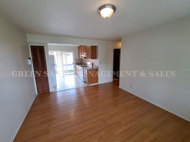 Building Photo - Kapiolani Villas Unit 303
