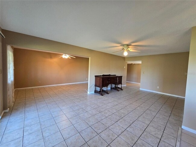 Photo - 582 Fairways Cir Unidad A