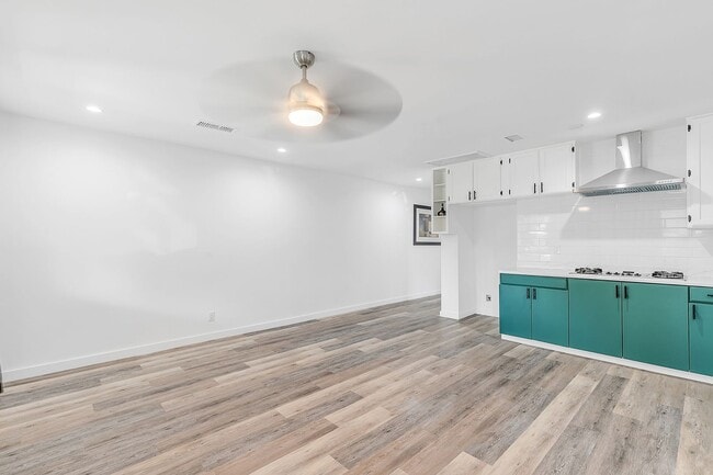 Photo - Beautiful newly remodeled modern 2 Bed + 2...