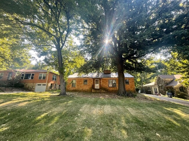 Building Photo - 1432 Madison St Rental