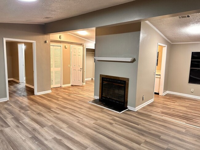 Building Photo - 3 BED 2 BATH IN FAYETTEVILLE NC