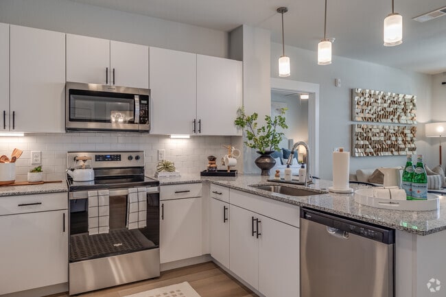 Interior Photo - Amberlin Arrowhead 55+ Active Adult