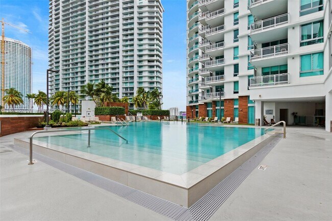 Building Photo - 350 S Miami Ave Unit 1805