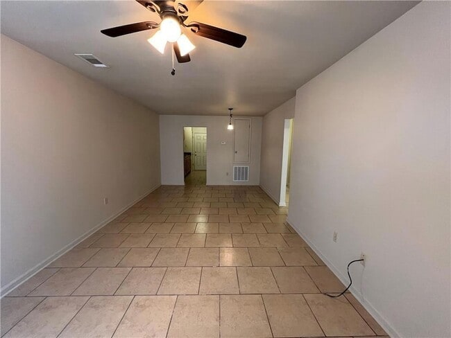 Photo - 2222 Bartolo St