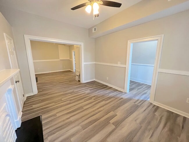 Photo - 3 BED | 2 BATH | VICTORIAN DISTRICT | PRIVATE BACK PATIO