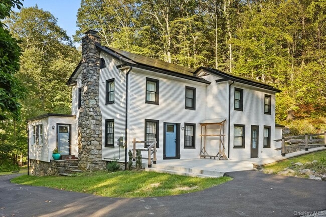 Building Photo - 1302 NY-22 Rental