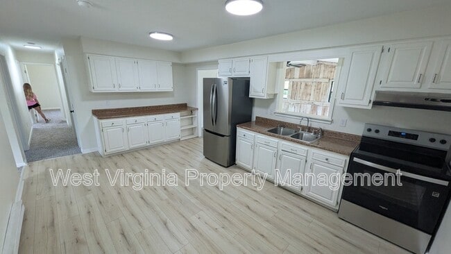 Photo - 277 Wood St