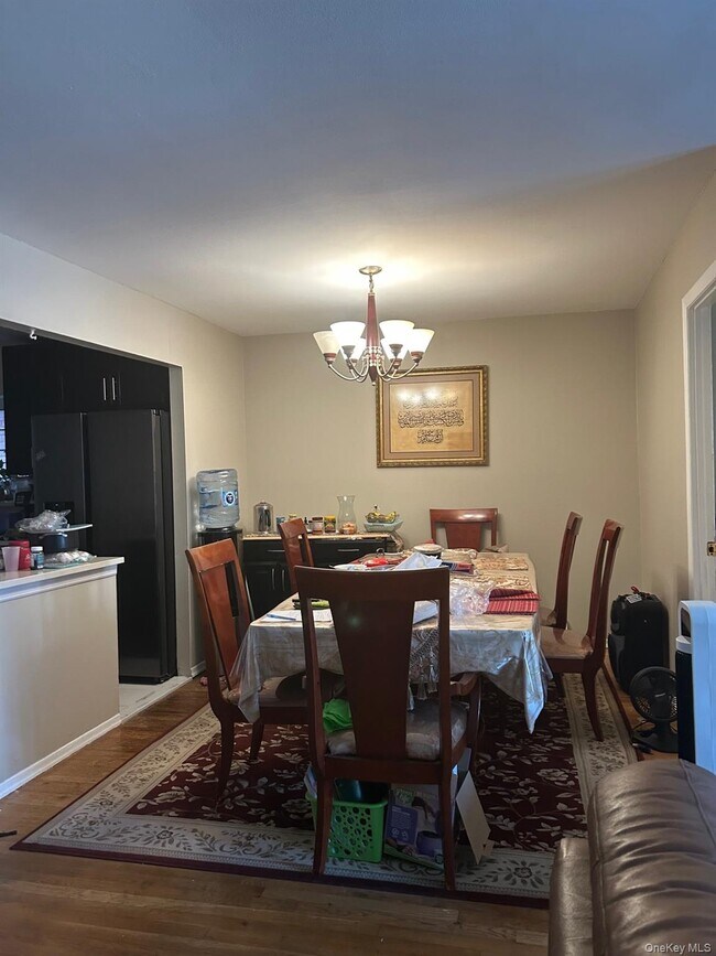 Photo - 142-22 Pershing Crescent