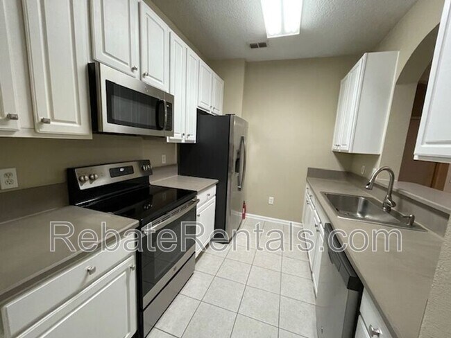 Photo - 7801 Point Meadows Dr Unit 8307
