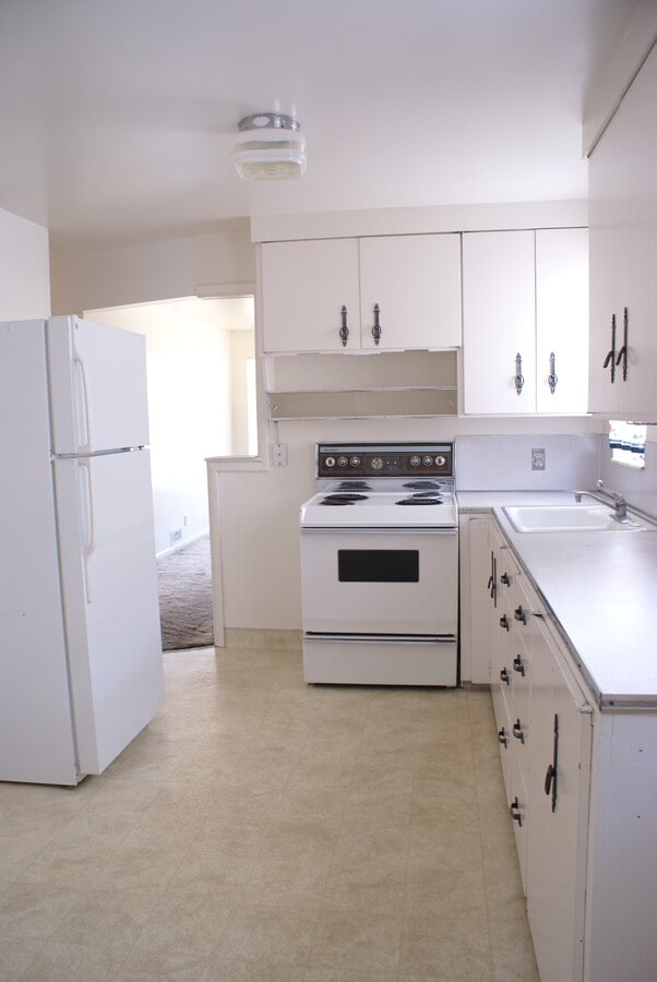 Photo - 3205 S Kenwood St Unit Kenwood