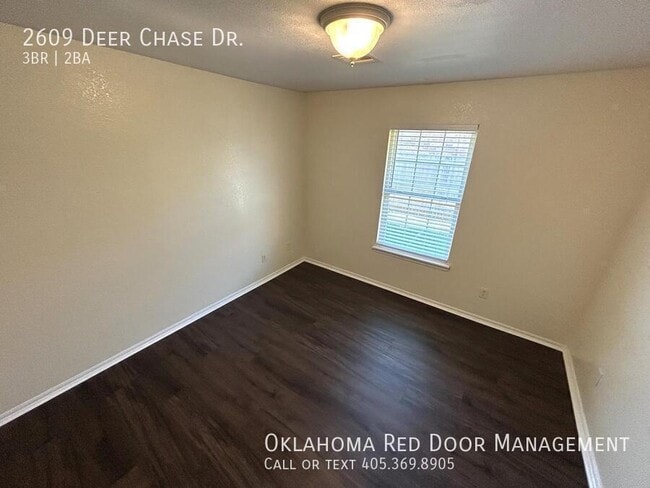 Photo - 2609 Deer Chase Dr